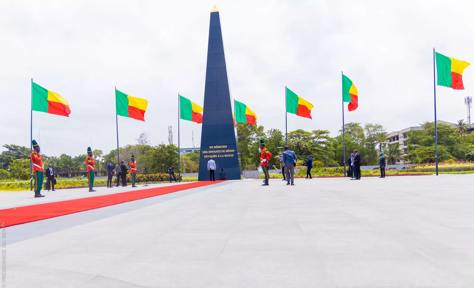 Tourisme au Bénin, Cotonou : Le monument aux Dévoués à la patrie | Express Tourisme Bénin