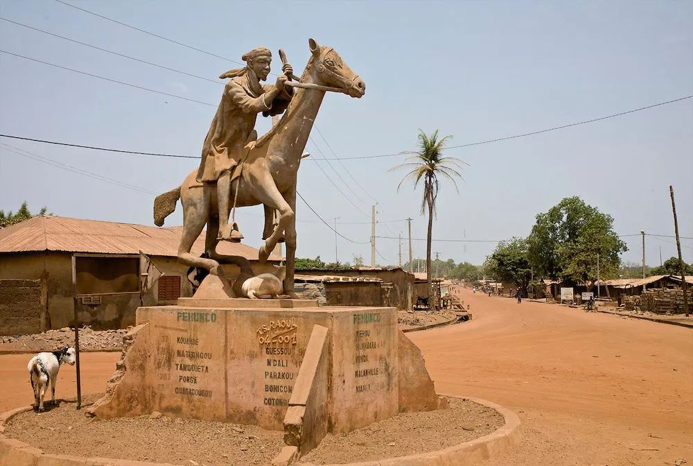 PEHUNCO ou OUASSA-PEHUNCO, la cité des pierres noires | Express Tourisme Bénin